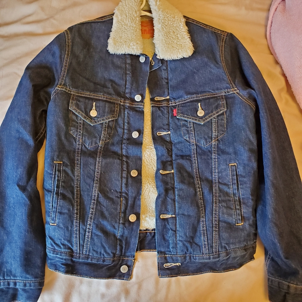 Levi's sherpa lined denim jacket